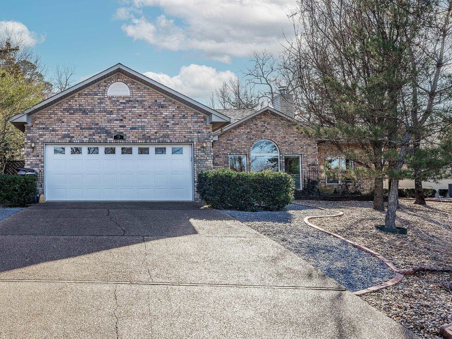 9 Resplandor Loop, Hot Springs Village, AR 71909 Zillow