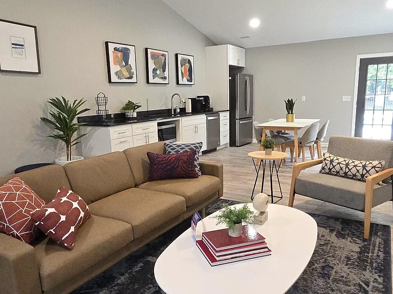 Waters Edge Apartment Homes (NC) — Photo 11