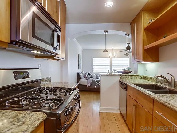 4th image of 1049 Felspar St Unit 31