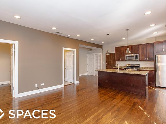 2nd image of 2506 W Argyle St #25083SRE