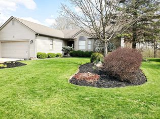 208 S Fork Cir, Pataskala, OH 43062