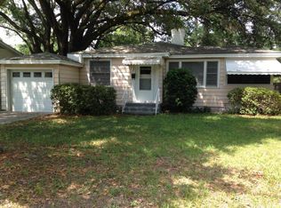 1557 Charon Rd, Jacksonville, FL 32205