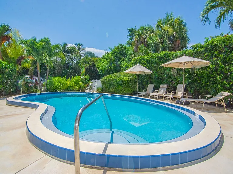 3555 Ocean Dr #203 — Photo 8