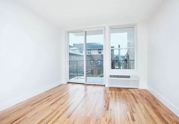 4th image of 2779 University Ave #B2