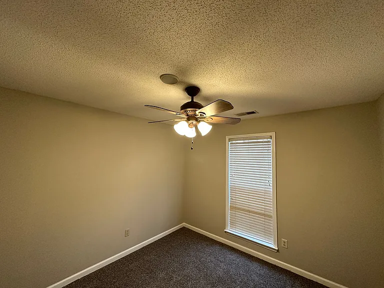 10144 Lynham Dr — Photo 14