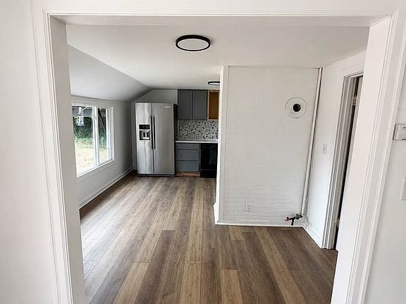 3rd image of 3658 NW Munson St #A
