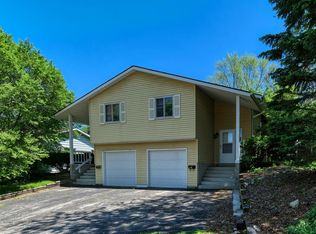 1451 Victoria Dr UNIT 1453, Waukesha, WI 53189