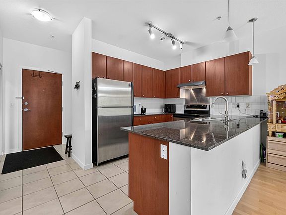 5th image of 15380 102a Ave #312