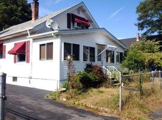 66 Van Buren St, Taunton, MA 02780