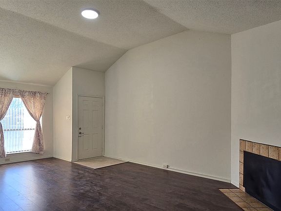 5th image of 2224 Limestone Ln