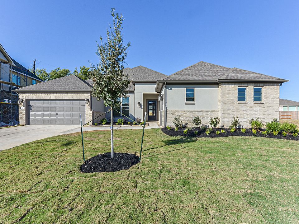 1st image of 4826 Creekbend Dr