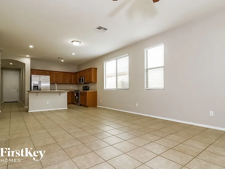 15293 W Morning Glory St — Photo 5