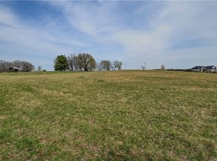 14000 NW Walker Rd, Kansas City, MO 64163