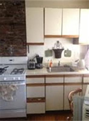 2nd image of 116 W 3rd St #1