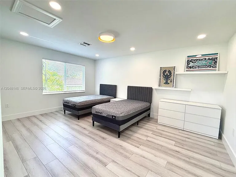 1345 SW 14th Ave — Photo 41