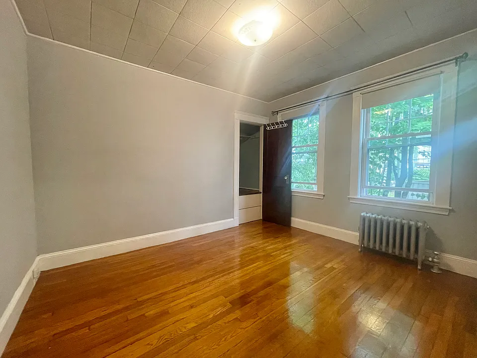 33 Brington Rd #1