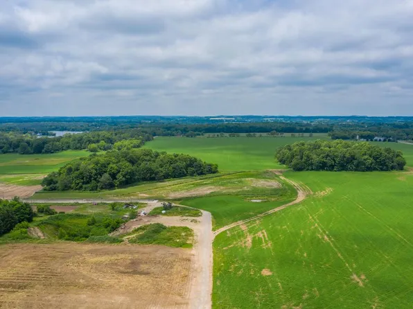 Lt0 TRADING POST TRAIL, West Bend, WI 53090