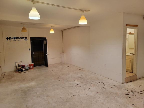 5th image of 6921 N Figueroa St