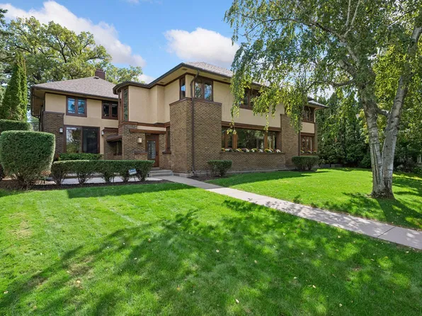 2409 E Lake Of The Isles Pkwy, Minneapolis, MN 55405