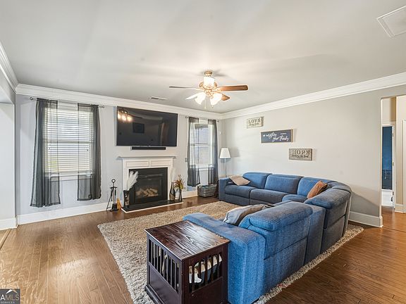 5th image of 4876 Albany Way