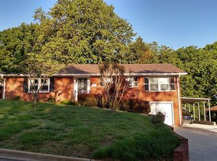 907 Hillview Dr NW, Huntsville, AL 35816