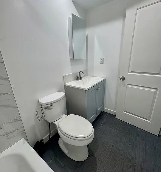 2911 W Florence Ave — Photo 13