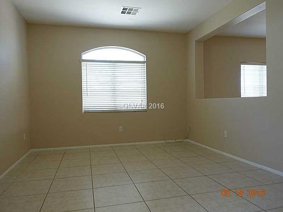4th image of 856 Viento Del Montagna Ave