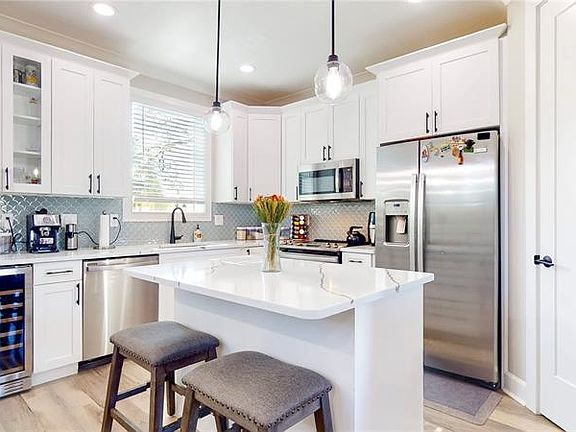 4th image of 1501 N Morgan St #8