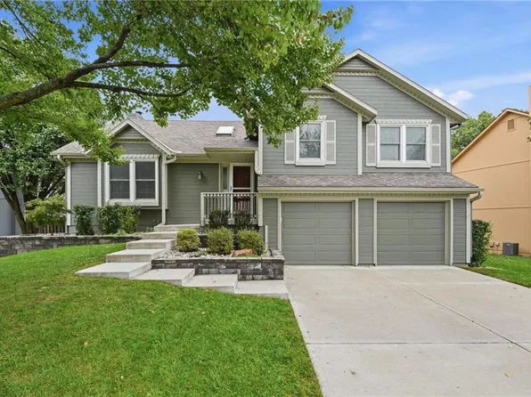 15762 Horton St, Overland Park, KS 66223