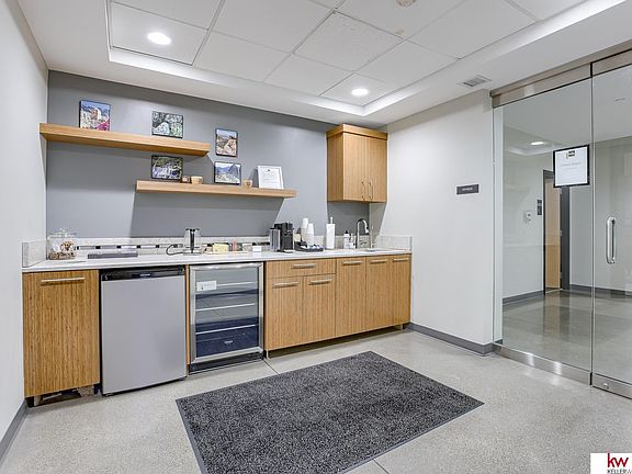 5th image of 1308 Jackson St Suite 608