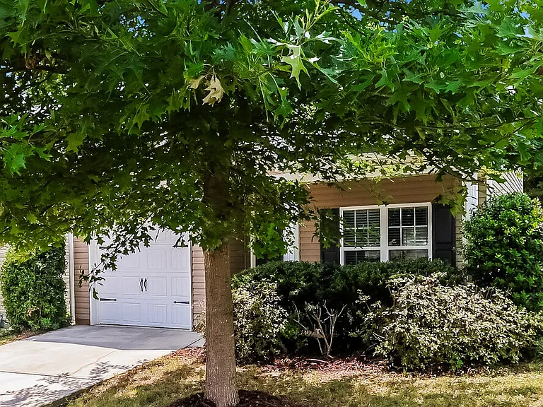 2541 Meadow Crossing Dr — Photo 4