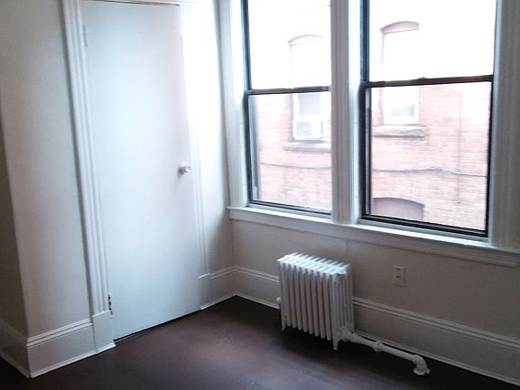 5th image of 45 Shultas Pl #1W