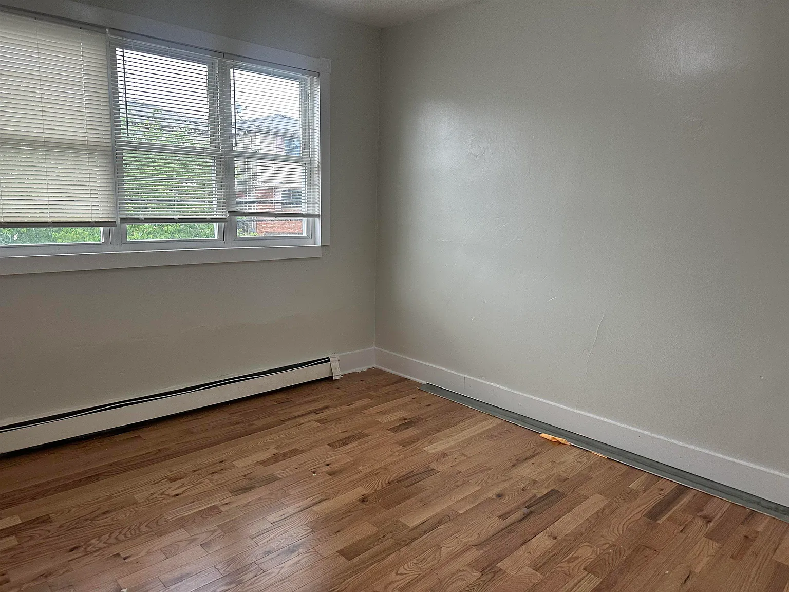 2 bed, 1.0 bath, 1000 sqft, $1,895 — Photo 3