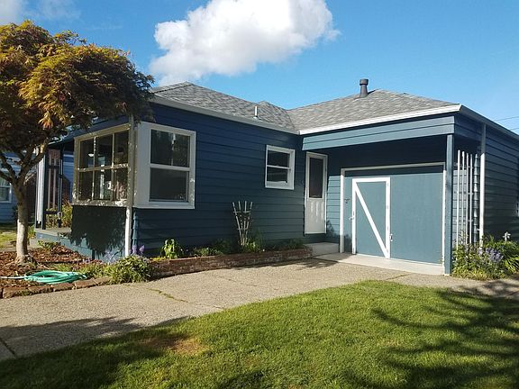 3rd image of 2932 Hawthorne Pl SE