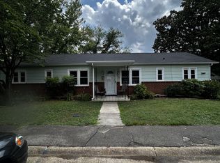 109 Hickory Pl, Oak Ridge, TN 37830