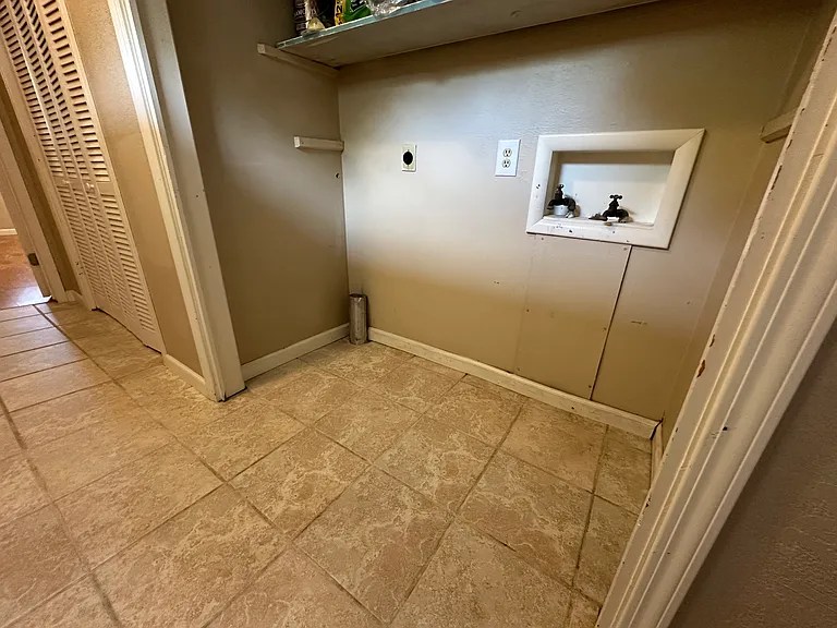 1610 S Saint Louis Ave #1 — Photo 25