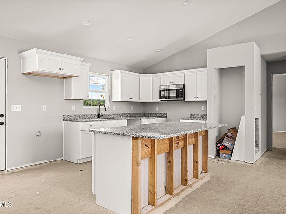 5th image of 73 Estate Ln Lot 42