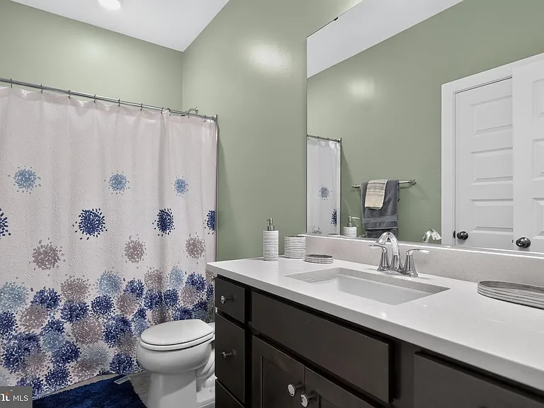 17139 Hardisty Way — Photo 21