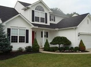 1698 Pine Dr, Avon, OH