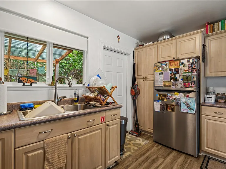 222 Hiolani St — Photo 10