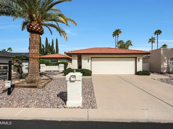 26013 S FOXGLENN Drive, Sun Lakes, AZ 85248