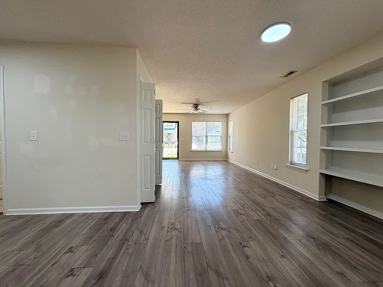 4832 Lighthouse Ct — Photo 27