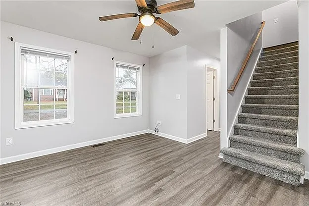 2 bed, 1.5 bath, 864 sqft, $1,395 — Photo 4