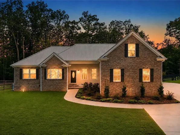569 Byrd Mountain Ln, Canton, GA 30114