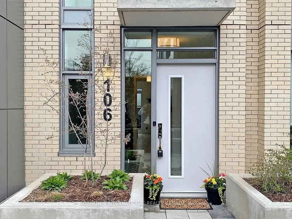 120 Parliament St #106