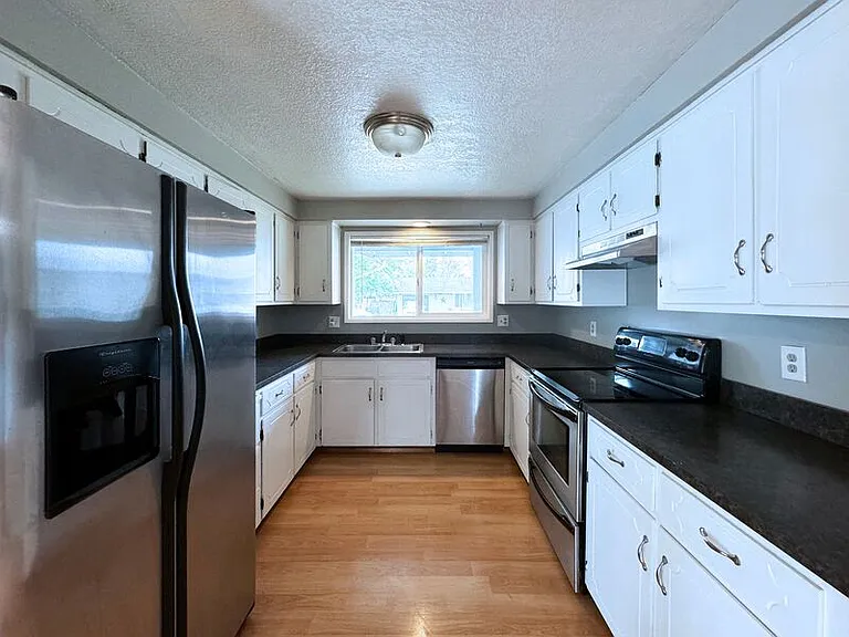 2083 Amirante St — Photo 8