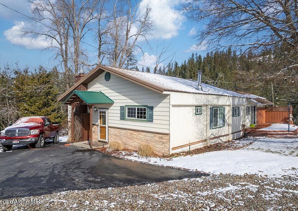 1st image of 49 Adams Rd