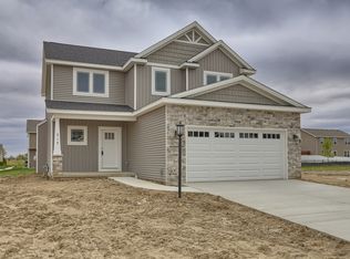 315 New Haven Ln, Savoy, IL 61874