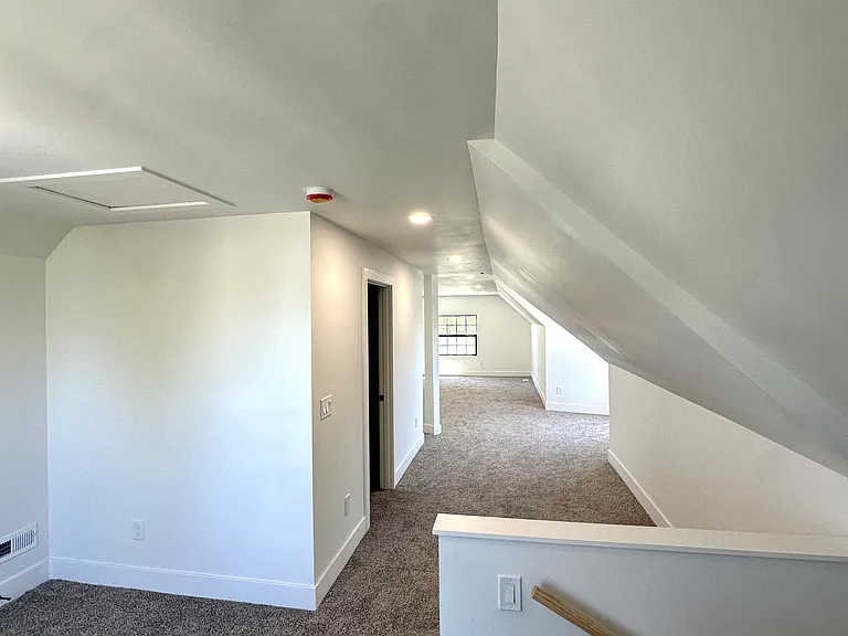 2519 N Vel R Phillips Ave #2519A — Photo 7