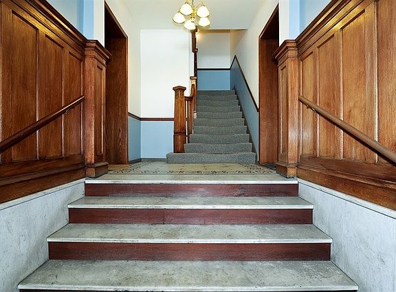 2nd image of 4455 N Paulina St #C2